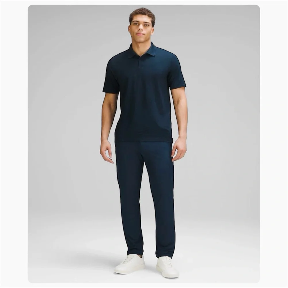 ★ Lululemon Men’s Short Sleeve Polo Shirt - Navy ★ - Picture 16 of 16